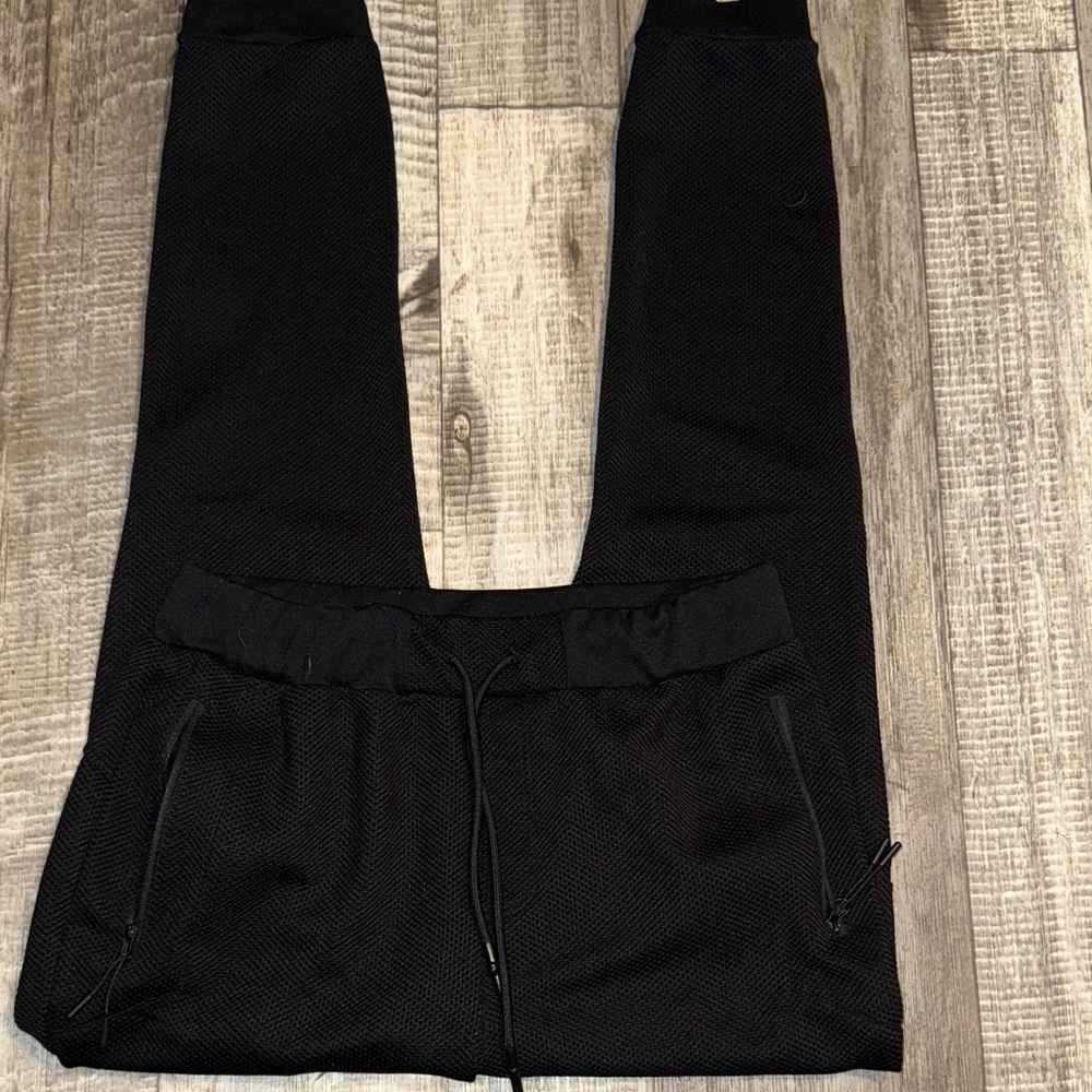 ZYIA ACTIVE Men’s Textured Black Jogger Pants-size M